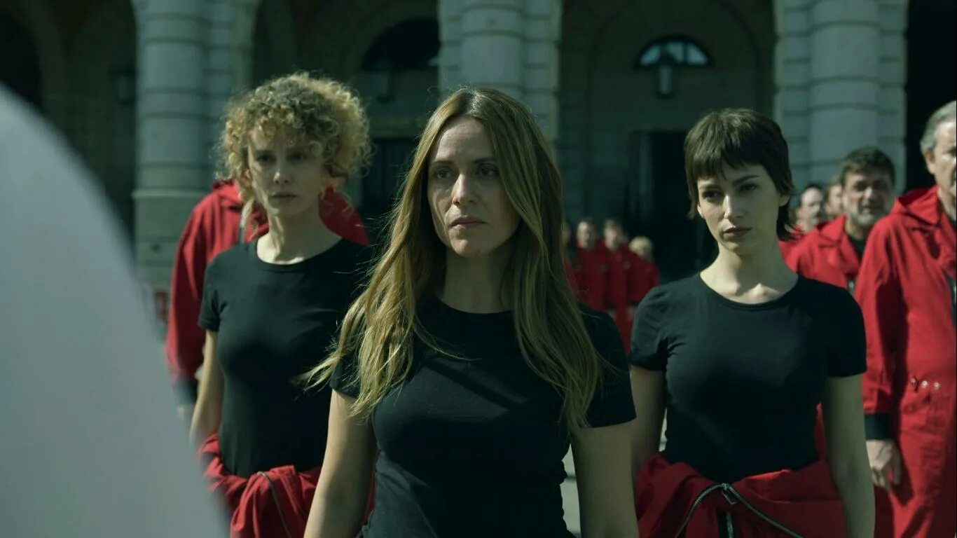 бумажный дом 1 2 3. бумажный дом 5 сезон 1 серия. бумажный дом 1 2 3. бумажный дом 1 2 3. бумажный дом 2 сезон 2 серия.