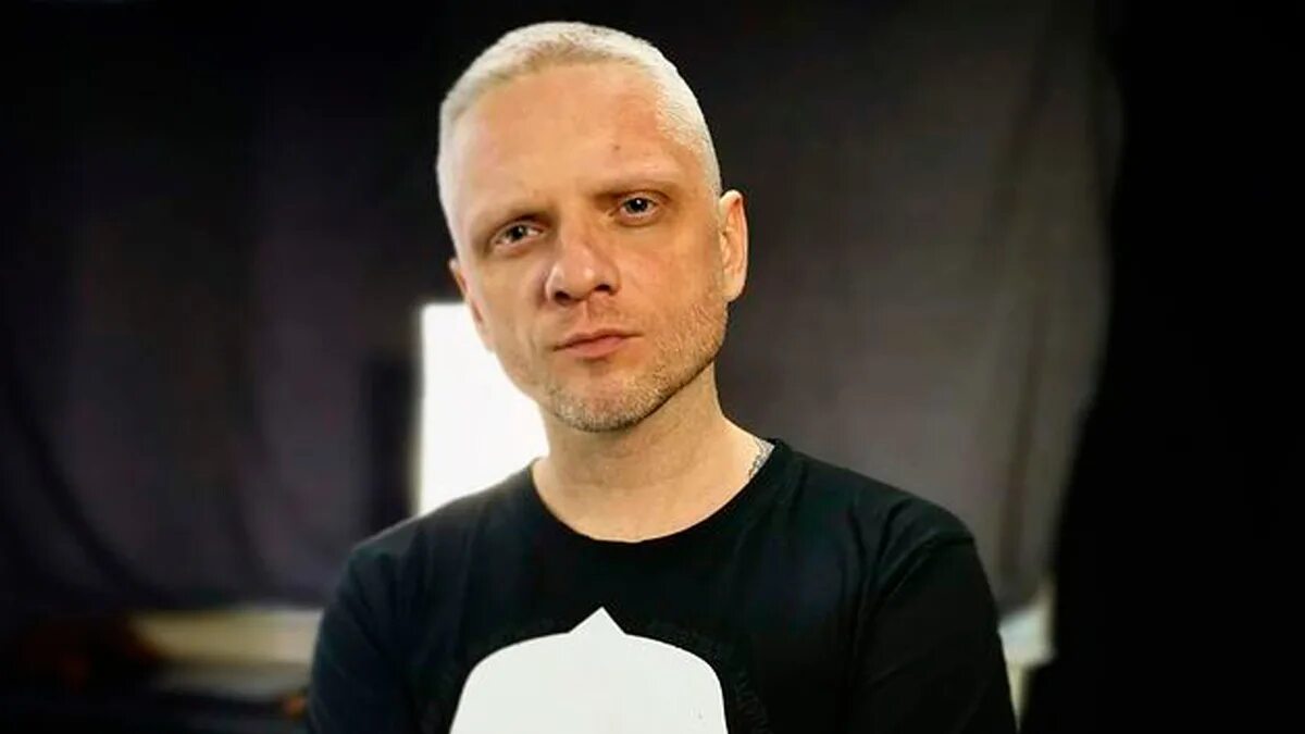 Стендапер актер