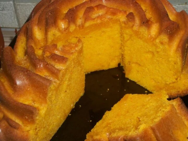 Пп кекс из тыквы. Кекс из тыквы в духовке. тыквенный кекс в духовке. кекс с тыквой и творогом в духовке без масла. кексы из тыквы и творога в духовке.
