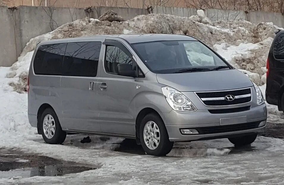 Grand starex фото. Hyundai grand starex 2. hyundai гранд старекс. минивэн хендай гранд старекс. hyundai grand starex 1.