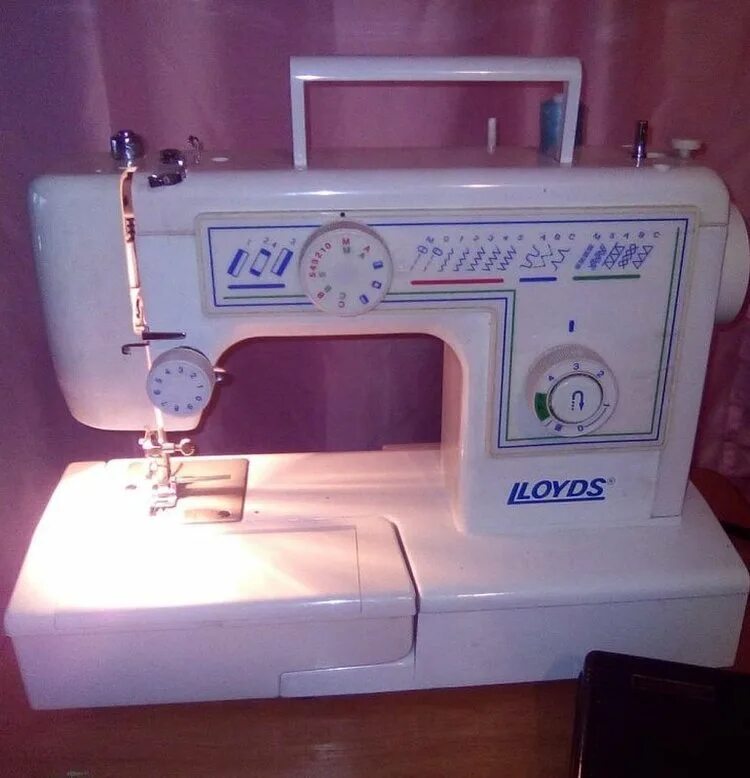 Швейная машинка рязань. Электро швейная машинка Janome. Singer 514 2009 электро швейная машинка. Швейная машинка электро 10301. Ручная электрическая швейная машинка Ягуар-9.