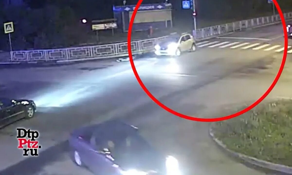 Женщина попала под машину. Дпс петрозаводск. Женщину сбили на пешеходном переходе петрозаводск ключевское. Соломенское шоссе 12 петрозаводск. Сбитые женщины в петрозаводске.