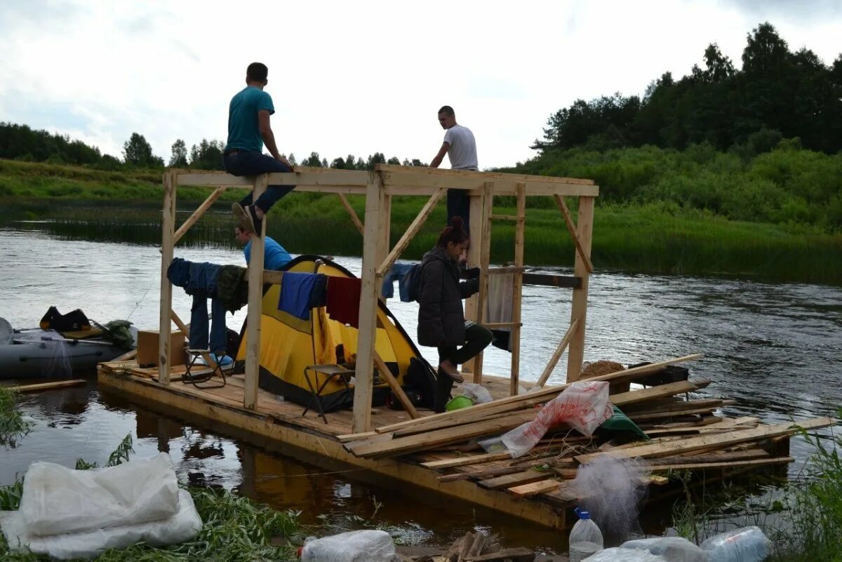 Сплавление на плоту по реке движение маятника. Сплав на плоту по ветлуге. ветлуга сплав. сплав по ветлуге нижегородской. разборный плот для сплава.