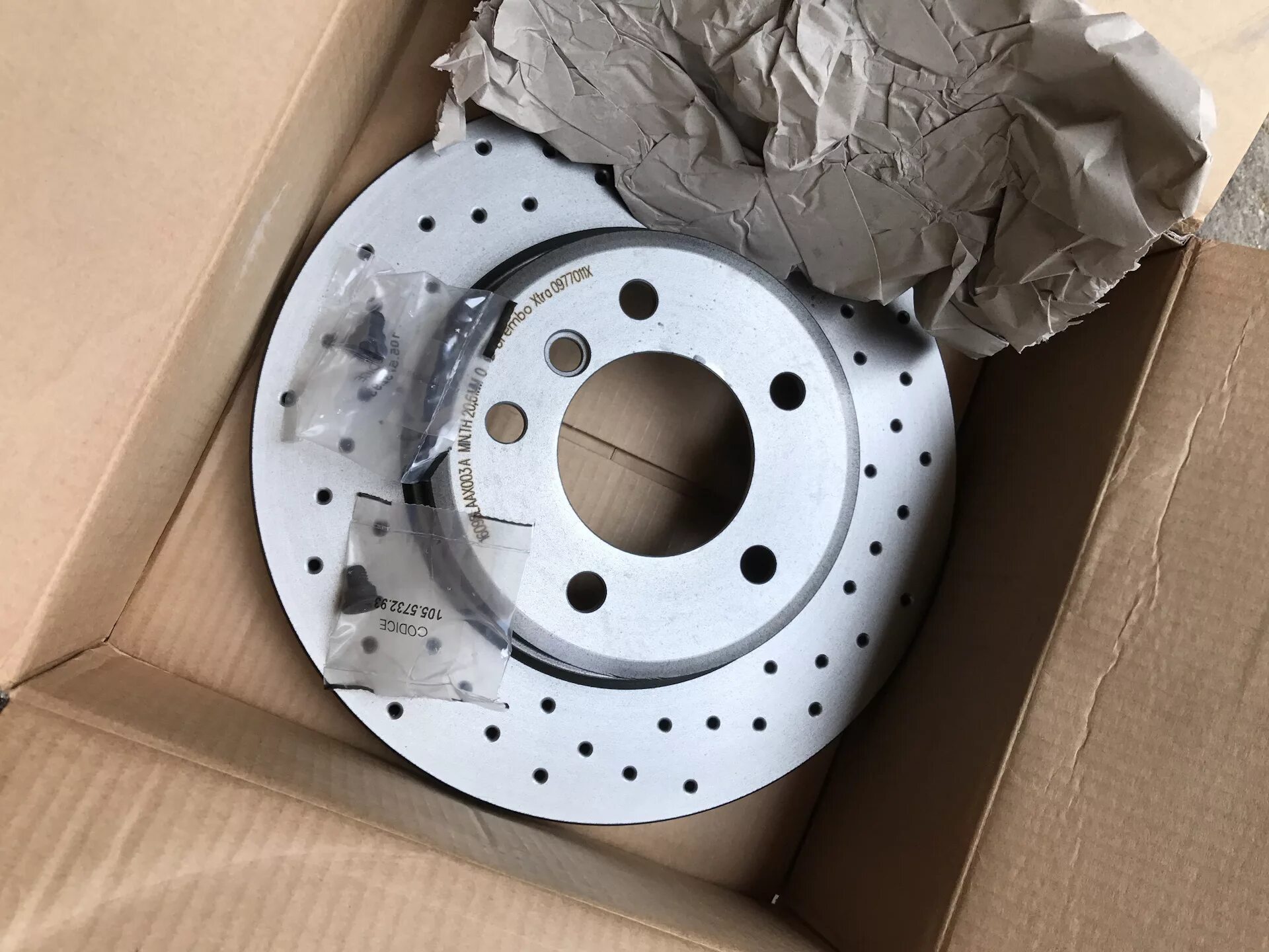 Диски тормозные mikoda atm0736. Диск тормозной бмв е90 с перфорацией. Bmw x3 тормозные диски. Bmw x3 тормозные диски. Bmw x3 тормозные диски.