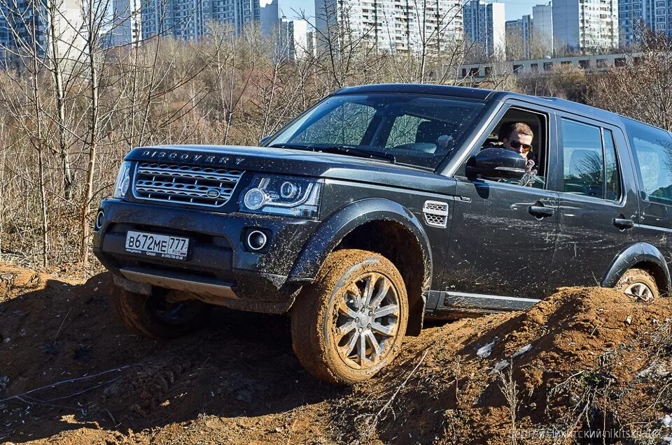 Дискавери драйв. Land Rover Discovery 4 клиренс. Ленд Ровер Дискавери клиренс. Ленд Ровер Дискавери 4 тест драйв. Клиренс Дискавери 3.