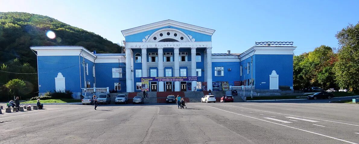 Центр находки приморский край. Дкм город находка. город находка дворец культуры моряков. находка центр города. находка город находкинский проспект.