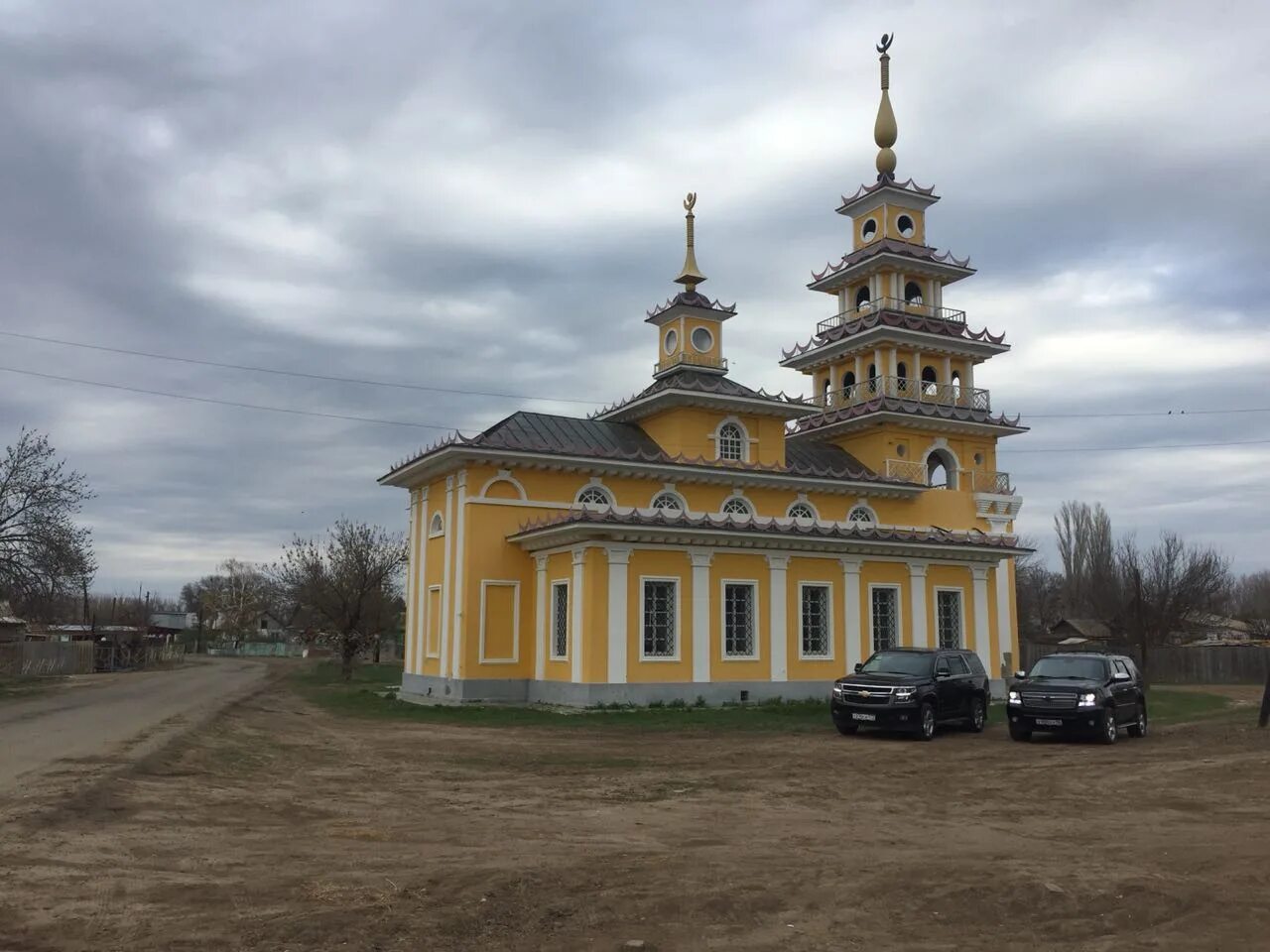 Хошеутовский хурул в Астраханской области. Хурул село речное Астраханская область. Село речное Астраханская область храм. Хошеутовский хурул