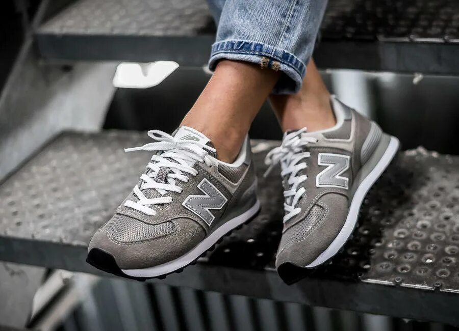 New Balance wl574 - Trainers. New Balance 574 Classic Grey. Нью бэланс 574 серые. Кроссовки Нью баланс 574 женские серые. Кроссовки балансы интернет магазин