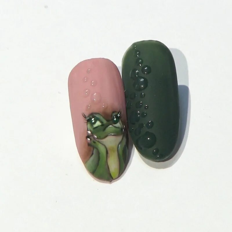 Пин от пользователя Heather Graf на доске nails Маникюр с животными, Ногти, Мани