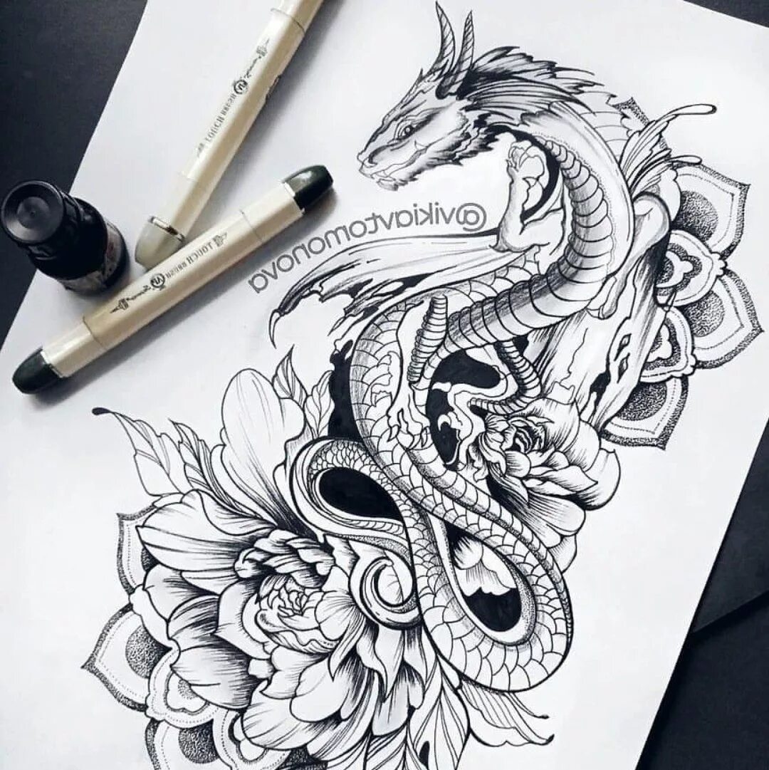эскиз тату дракон с цветами. татуировка дракон для девушки эскизы. дракон эскиз женский. тату дракон эскизы для девушек. дракон с цветком эскиз тату.