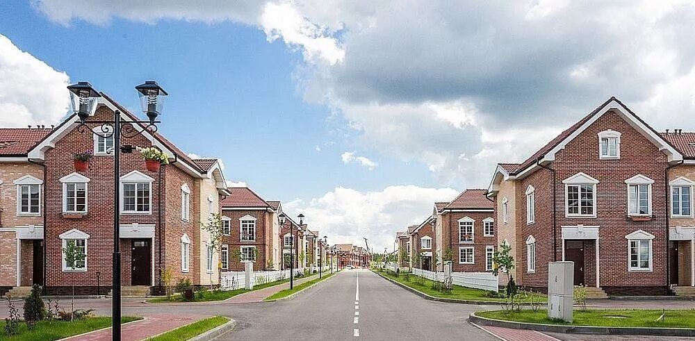 Вакансии поселение первомайское. Поселок академия парк. Как зовут главу администрации поселения первомайское. Администрация птичное поселение первомайское. Поселение первомайское троицкий административный округ.