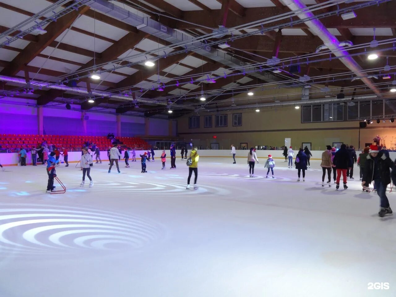 Ледовый дворец ice palace. Ледовый дворец воронеж. ледовый дворец алмаз воронеж. ледовый каток алмаз воронеж. ямное ледовая арена воронеж.