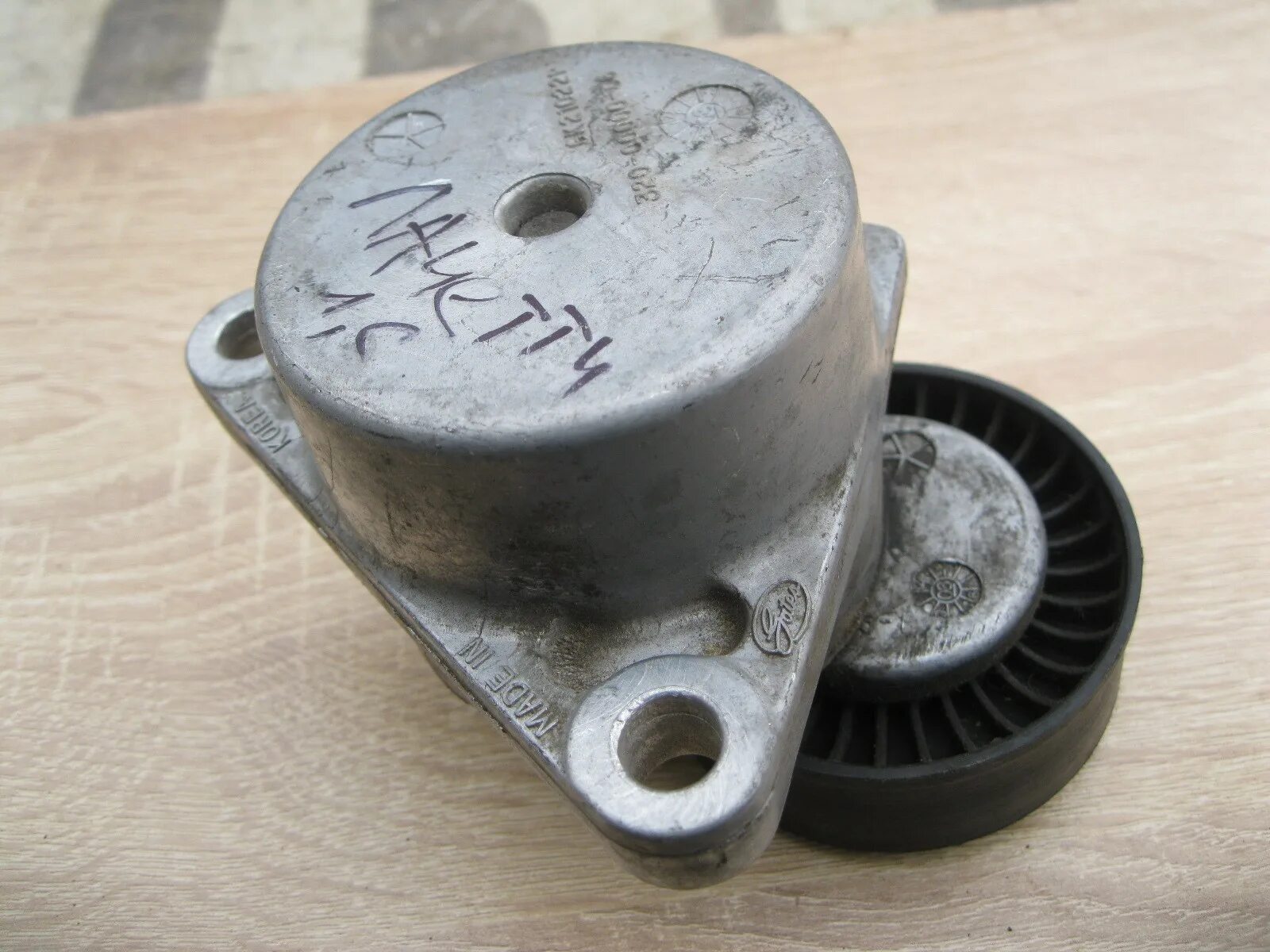 Daewoo 96966707 натяжитель приводного ремня lacetti, daewoo. Натяжной ролик шевроле лачетти 1. 6. Привод натяжителя ремня шевроле лачетти. Натяжитель ремня шевроле лачетти.