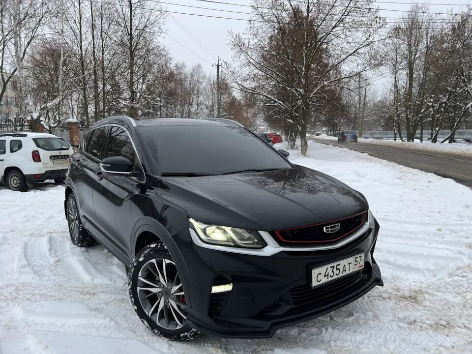 Geely coolray колеса. Тонировка Geely Coolray. Geely Coolray 2022. Geely Coolray драйв 2. Geely Coolray тонированный.