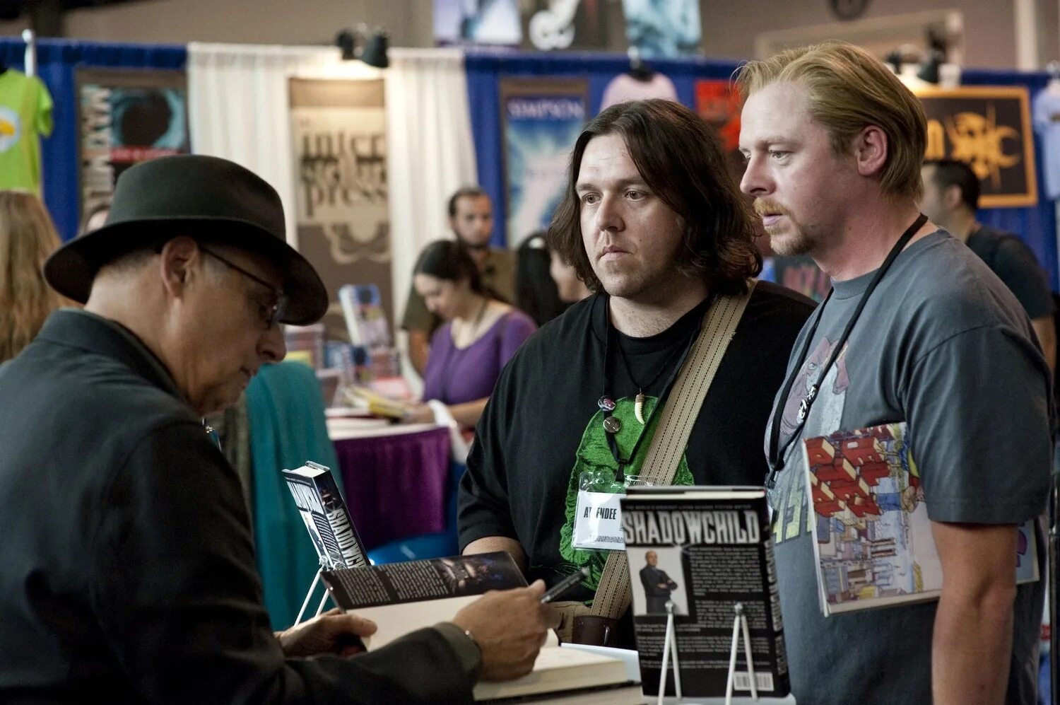 кино пол секретный материальчик. инопланетянин шон фильм. комедия про инопланетянина по имени пол. пол: секретный материальчик (2011). секретный материальчик фильм 2011.