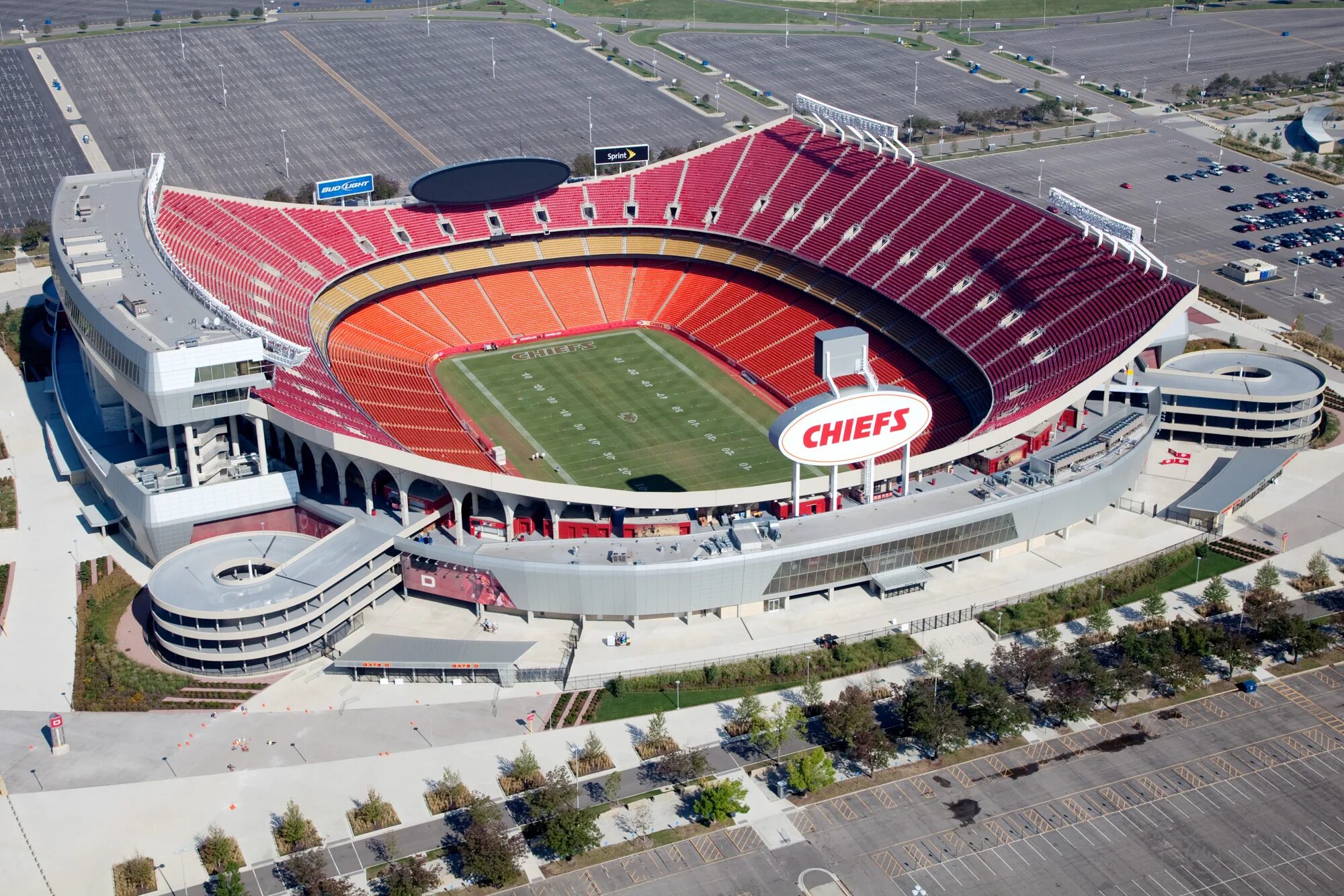 Канзас Сити Чифс стадион. Форма стадиона. Стадионы Канады снаружи.