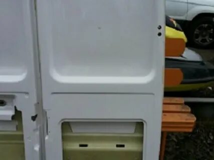 Задние двери мерседес спринтер