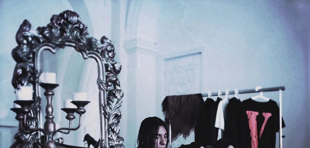False mirror дата. Лизер зеркало. фальшивые зеркала. false mirror альбом. лизер false mirror.