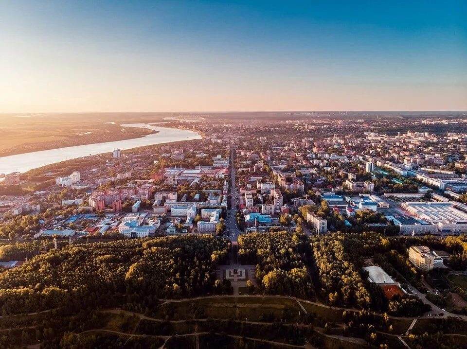 Ооо города томска. Томск панорама. Томск с высоты птичьего полета. Томск вид сверху. Ночной Томск с высоты птичьего полета.