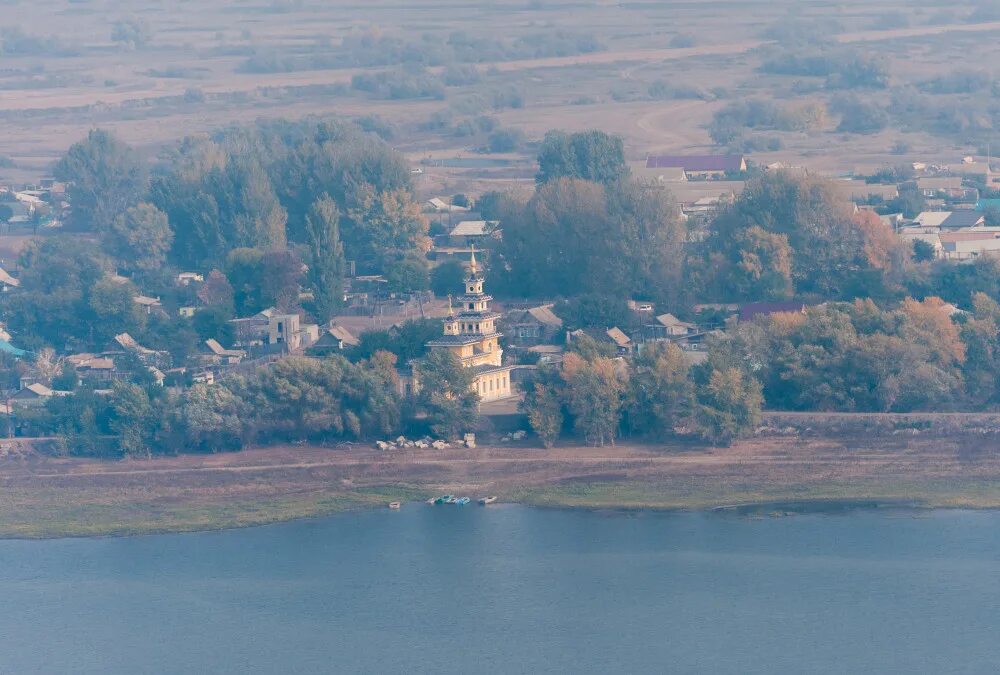Погода в речное харабалинского. Село речное астраханская область. село речное астраханская область харабалинский. хошеутовский хурул астрахань.