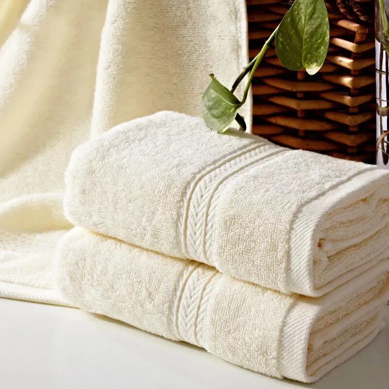 Хлопчатобумажное полотенце. Полотенце хлопок. Комплект полотенец для гостиниц. Тонкое полотенце мягкое. Полотенце в наличии.