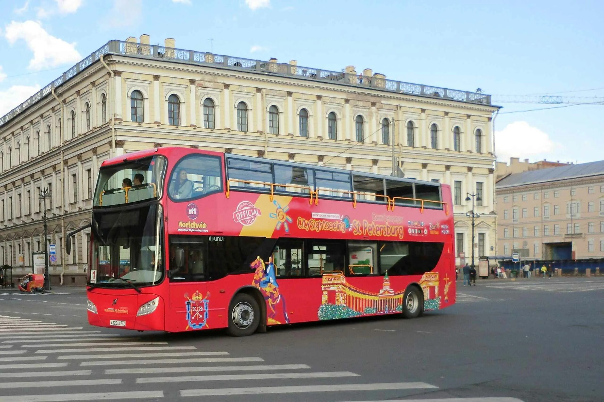 Автобус City Sightseeing Санкт-Петербург. Экскурсионные автобусы в Санкт-Петербурге двухэтажные. City Sightseeing Москва. Питер автобус двухэтажный экскурсии City Sightseeing. Экскурсионные автобусы в санкт петербурге