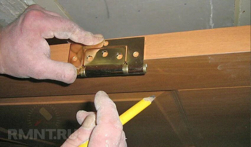 Как установить шарниры
