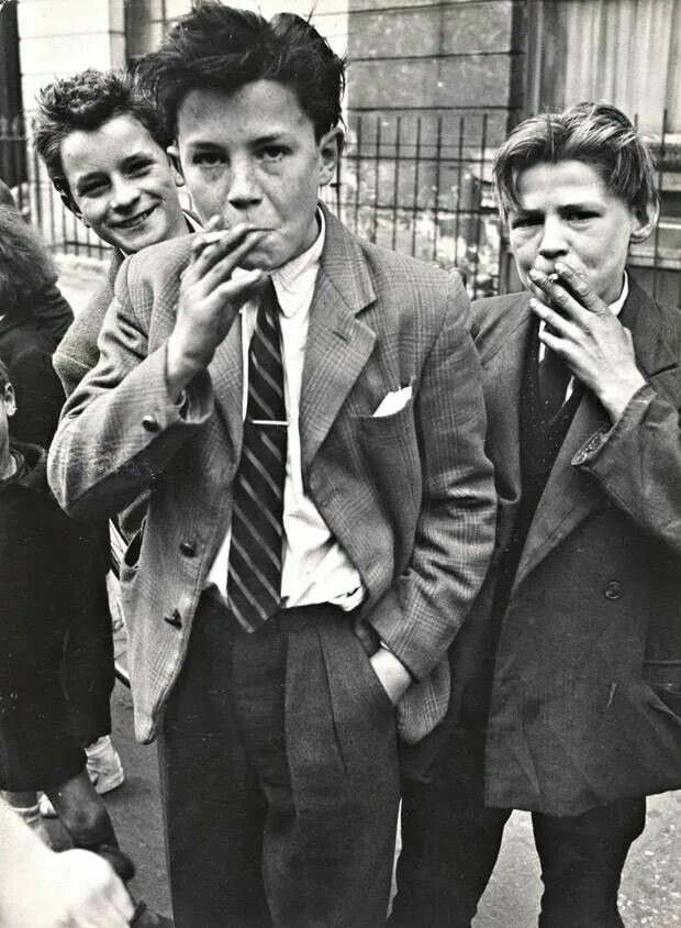 Тедди бои. Teddy boys субкультура. Тедди Бойз 1950. Тедди Бойз субкультура 1950. Тедди-боев субкультура.