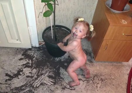 Тетя писает какает