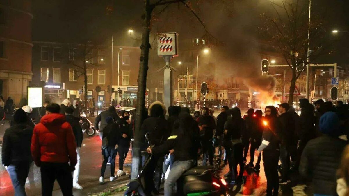 Беспорядки в Нидерландах. Протестов в Буэнос-Айресе.. Митинг в Амстердаме. Протесты в Аргентине 2023. Арест гааги