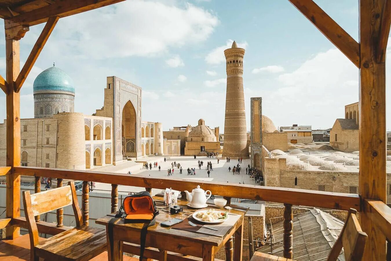 Тур восточная сказка узбекистан. Ташкент бухара самарканд тур. Бухара самарканд хива тур. Туристы в самарканде. Узбекистан ташкент для туристов.