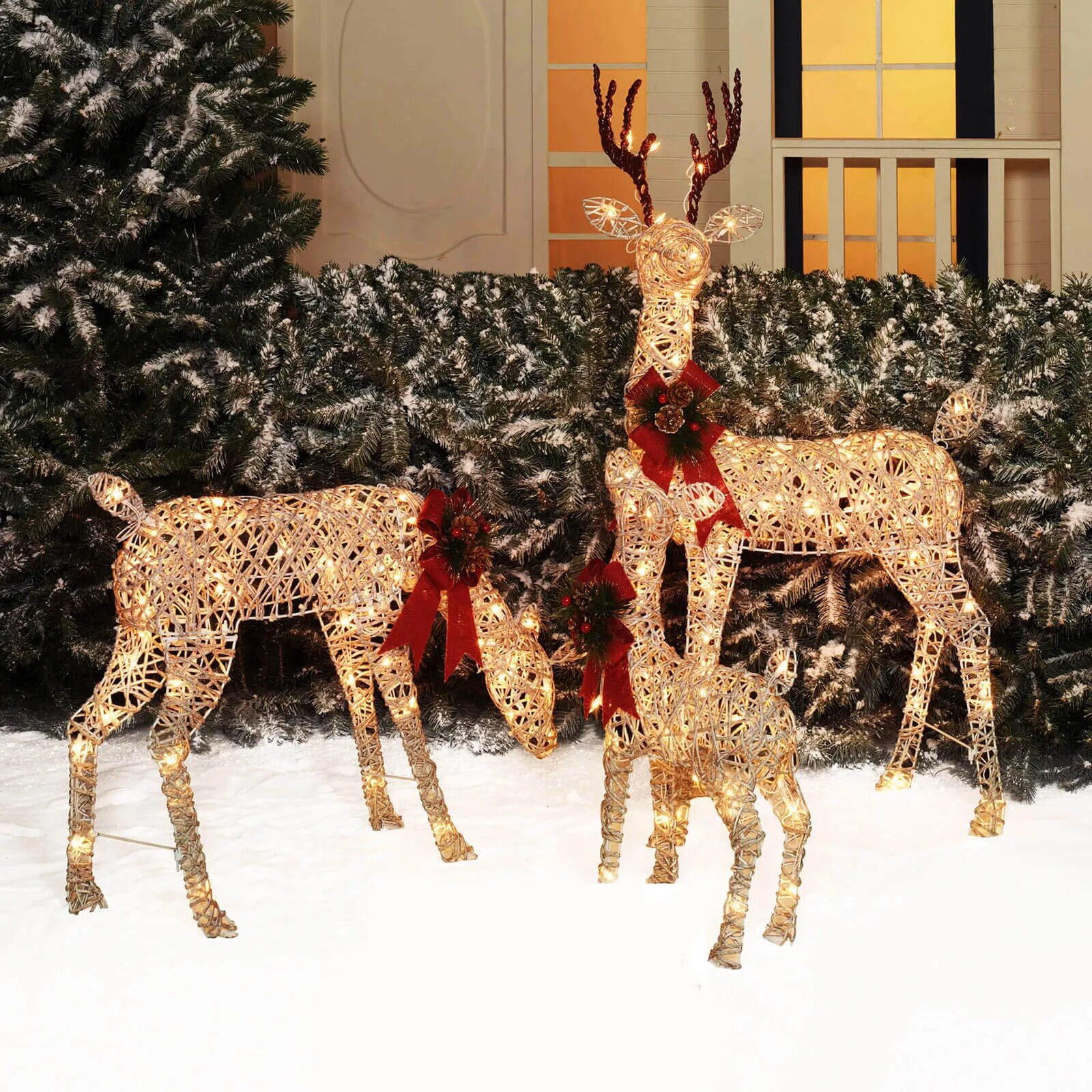 новогодние световые фигуры. огромный олень. светодиодные новогодние фигуры. светодиодные фигуры уличные. уличные олени.