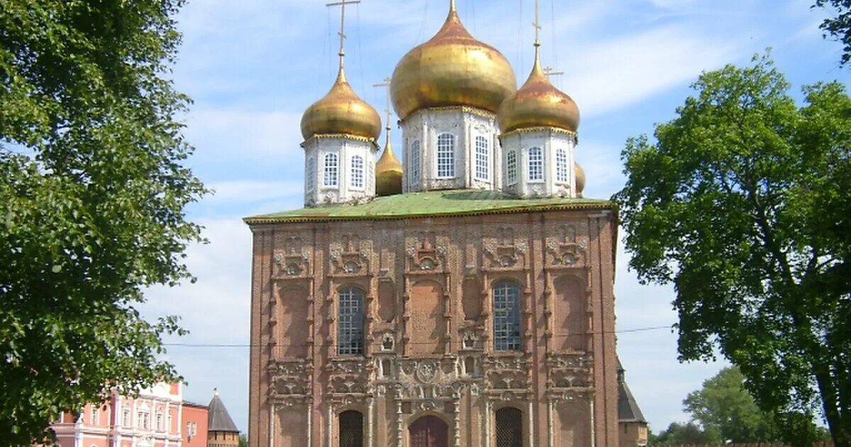 Успенский и Богоявленский соборы тульского Кремля. Культурные центры тулы