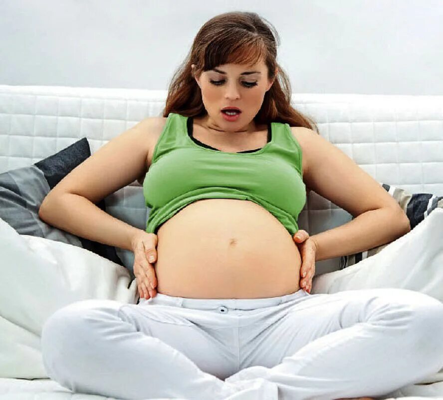 Беременность и роды м. Беременных женщин которые рожают. У беременной схватки.