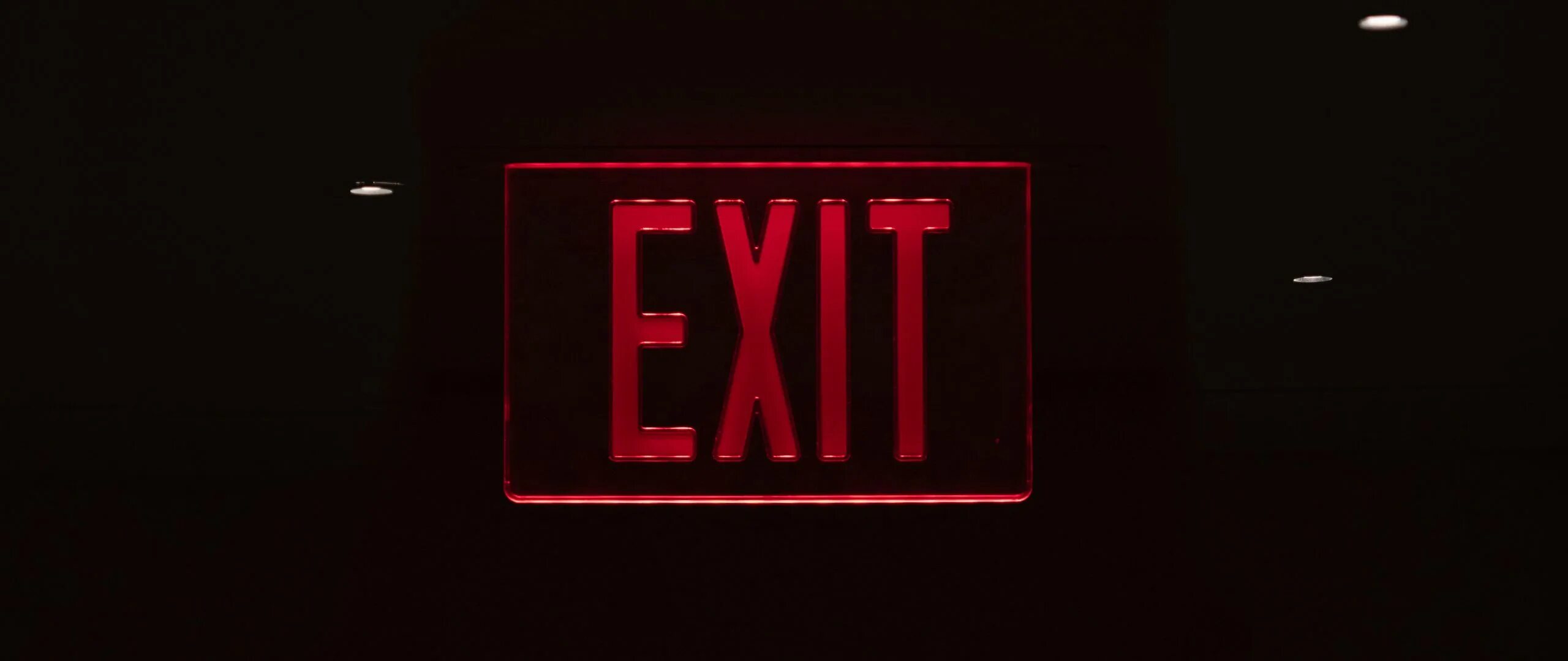Exit home. Табличка exit. no exit табличка. красная надпись exit. вывеска exit красная.
