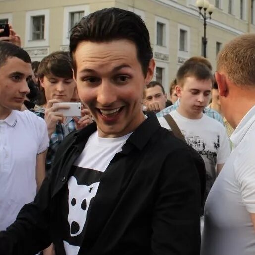 Павел Дуров отмечает 38-летие: как менялся "отец" "ВКонтакте" и Телеграма