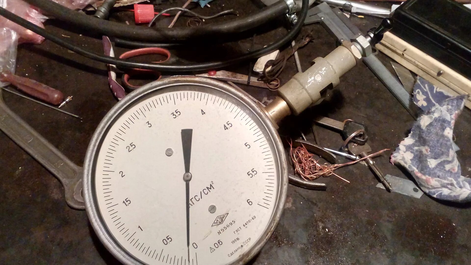 Датчик давления масла фольксваген 2. Bmw n13 измерение давления масла. Датчик давления масла volkswagen touareg 2. Давление масла пассат б3 1. Датчик давления масла фольксваген гольф 3 1.