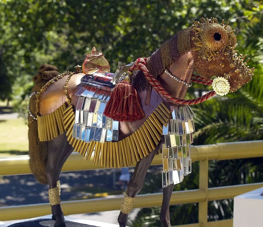 Произведения лошадка. Лошадь из металла. Творчество лошади. Фото металлической лошади. Картинка коня из произведения.