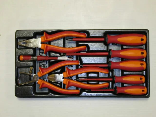 Набор для электромонтажника (аналог proskit 1pk-9385b). Набор диэлектрического инструмента квт ниэ-01. Инстр. Набор инструмента релейщика до 1000в нир-сцб. Изолированный и изолирующий инструмент.