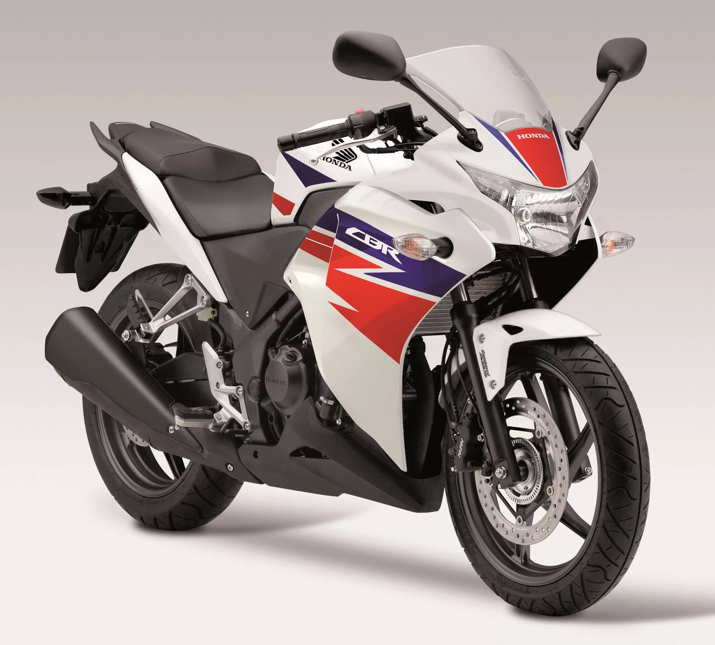 250 r в рублях. Honda CBR 250r. Honda CBR 250. Хонда СБР 250 Р. Honda CBR 250 R 2013.