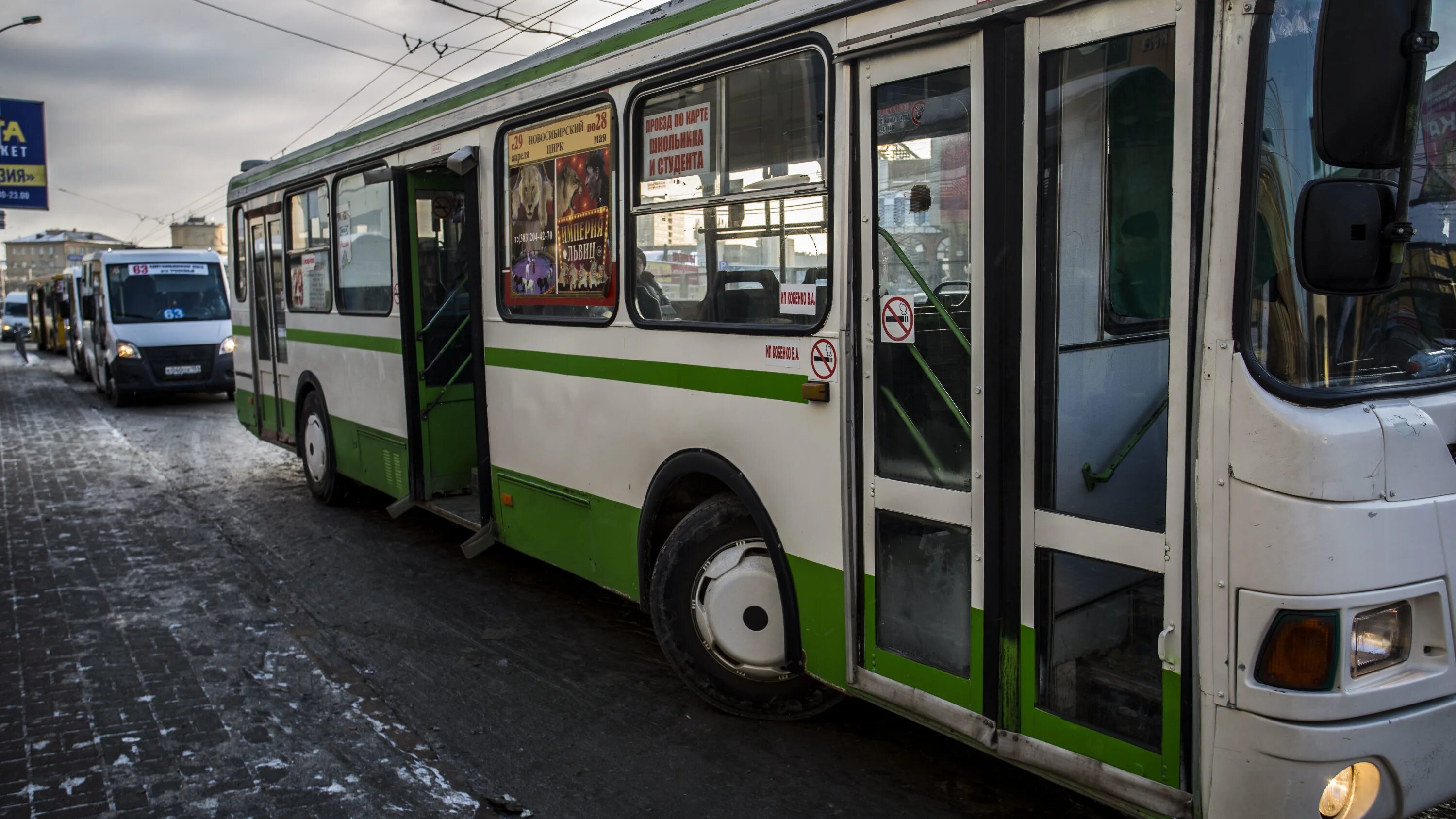 Автобус Новосибирск. 28 Автобус Новосибирск. Общественный транспорт Новосибирск. Новый общественный транспорт Новосибирск.