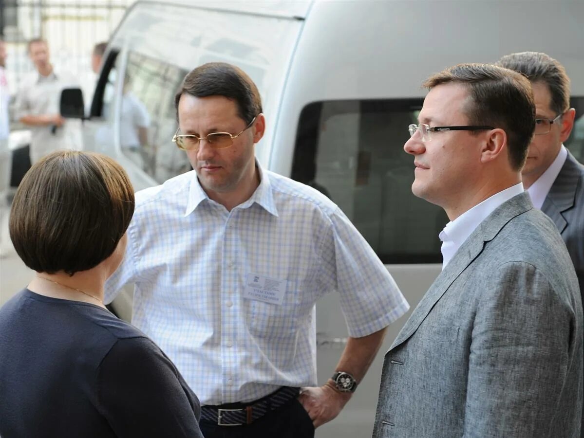 Дмитрий игоревич азаров. Азаров дмитрий игоревич самара. Азаров олег игоревич самара. Глеб сергеевич никитин и дмитрий азаров. Азаров дмитрий игоревич семья.