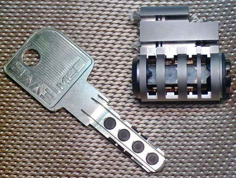 Evva mcs. Цилиндровый механизм evva mcs. цилиндровый механизм для замка evva. личинка evva.