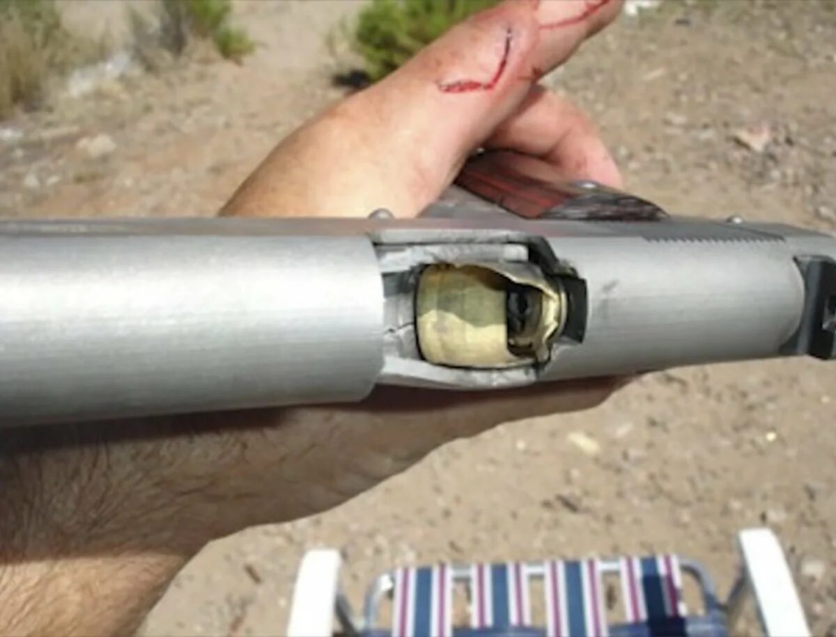 Выстрел пули. Пулька после выстрела пневматики. Пуля после удара. Огнестрельное пулевое ранение головы. Пуля 5.