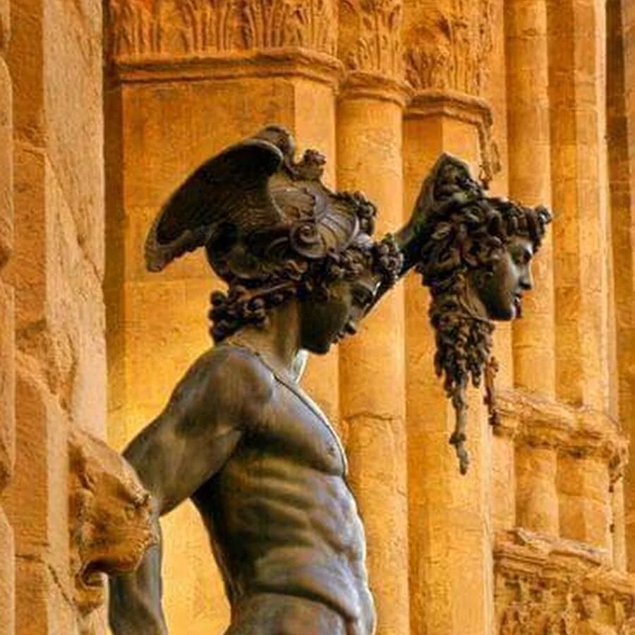 Бенвенуто челлини персей. Перси д и медуза гаргона. Персей был ли. Статуя персея бенвенуто челлини. Персей его учитель.