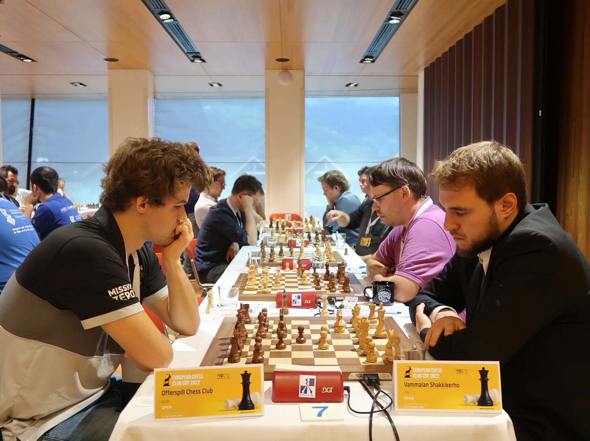 Live chess ratings. Магнус карлсен. шахматы в поезде. offerspill chess club. chessdom archive mode.