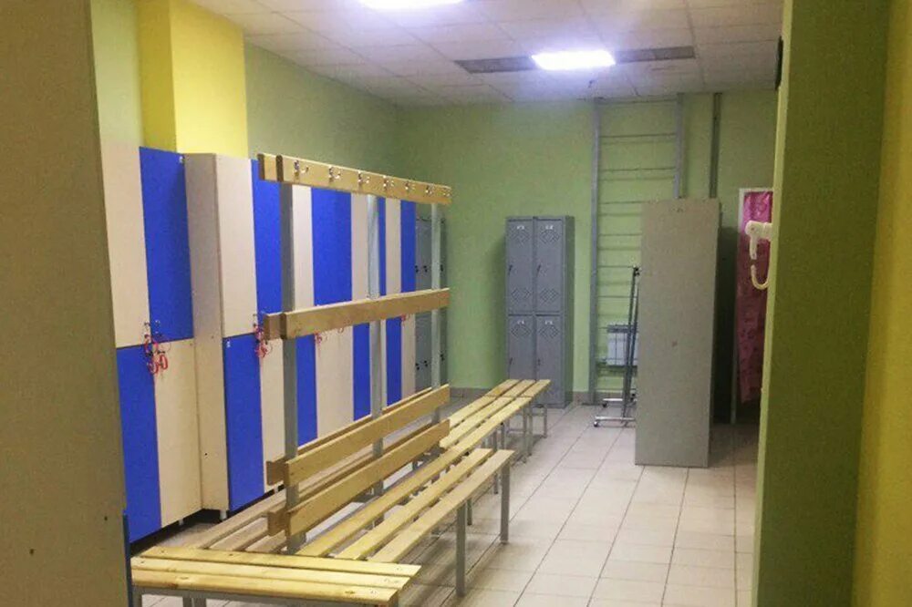 Особенности магазина одежды Zarya Group в Нижнем Новгороде, Полтавская улица, 30