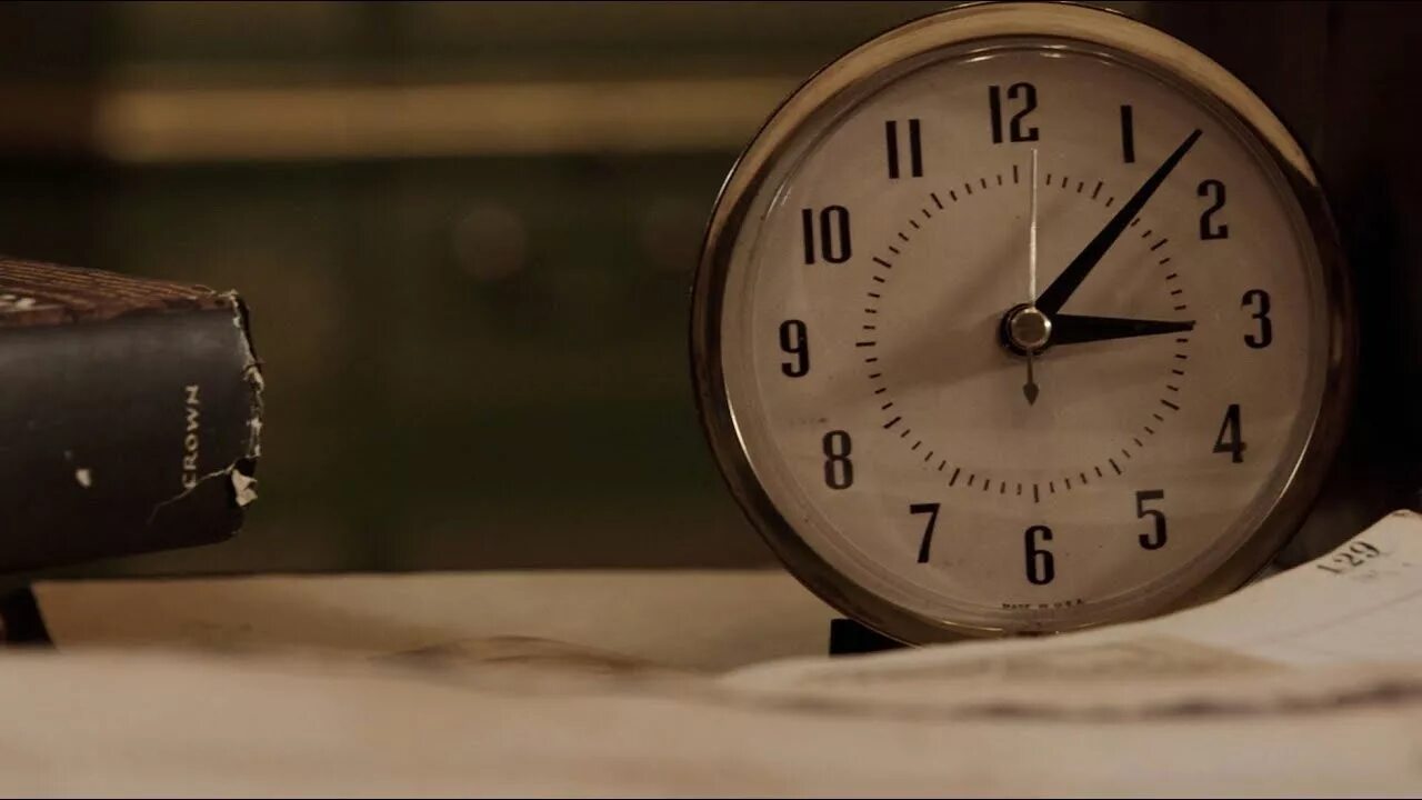 З часа. Hours` или hour`s. Сь». Может час. Short hour