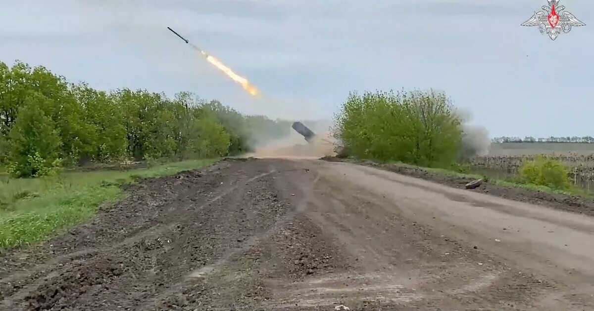 Токмак обстрел. Обстрел москвы. трасса новороссия. leopard 2 всу.
