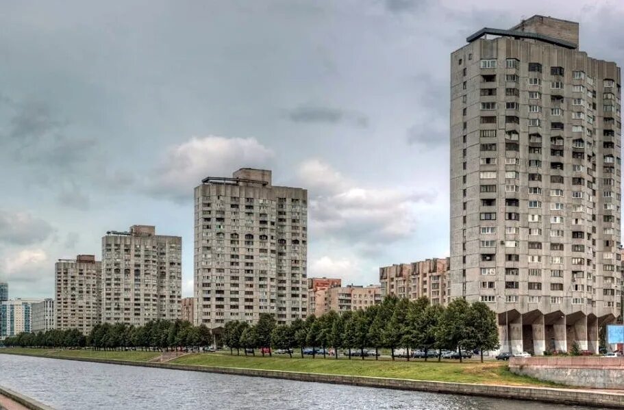 Дом на 6 ногах. Дом на курьих ножках новосмоленская набережная. новосмоленская набережная санкт-петербург. дом на курьих ножках васильевский остров. дом на курьих ножках спб приморская.